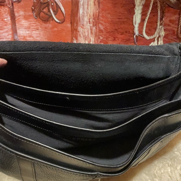 Roots 3 section leather briefcase - Picture 15 of 16